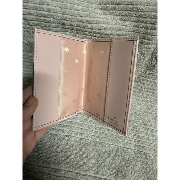 New Kate Spade Passport Holder - Picture 2 of 4